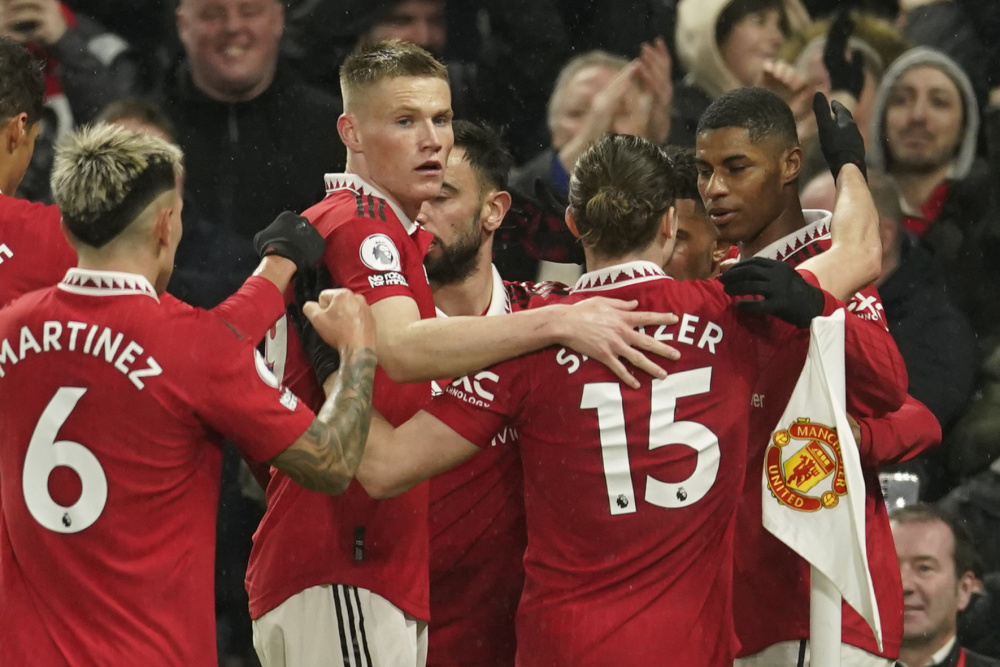 滕哈格与埃 滕哈格与埃